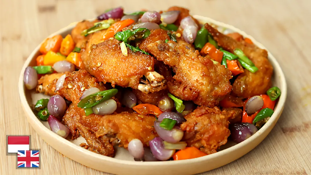 Sayap Ayam Goreng dengan Oseng Bawang