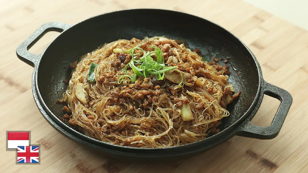 Sohun Ayam Claypot